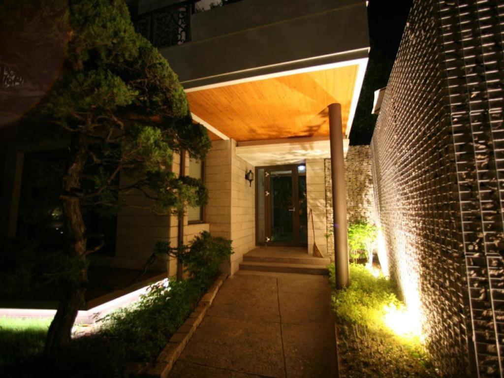โพนุม 1957 ฮันอก แอนด์ บูทิก Hotel โซล ภายนอก รูปภาพ