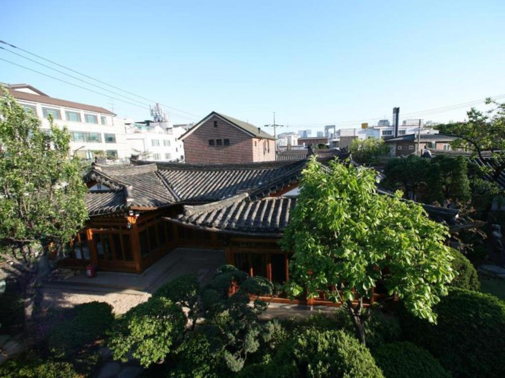 โพนุม 1957 ฮันอก แอนด์ บูทิก Hotel โซล ภายนอก รูปภาพ
