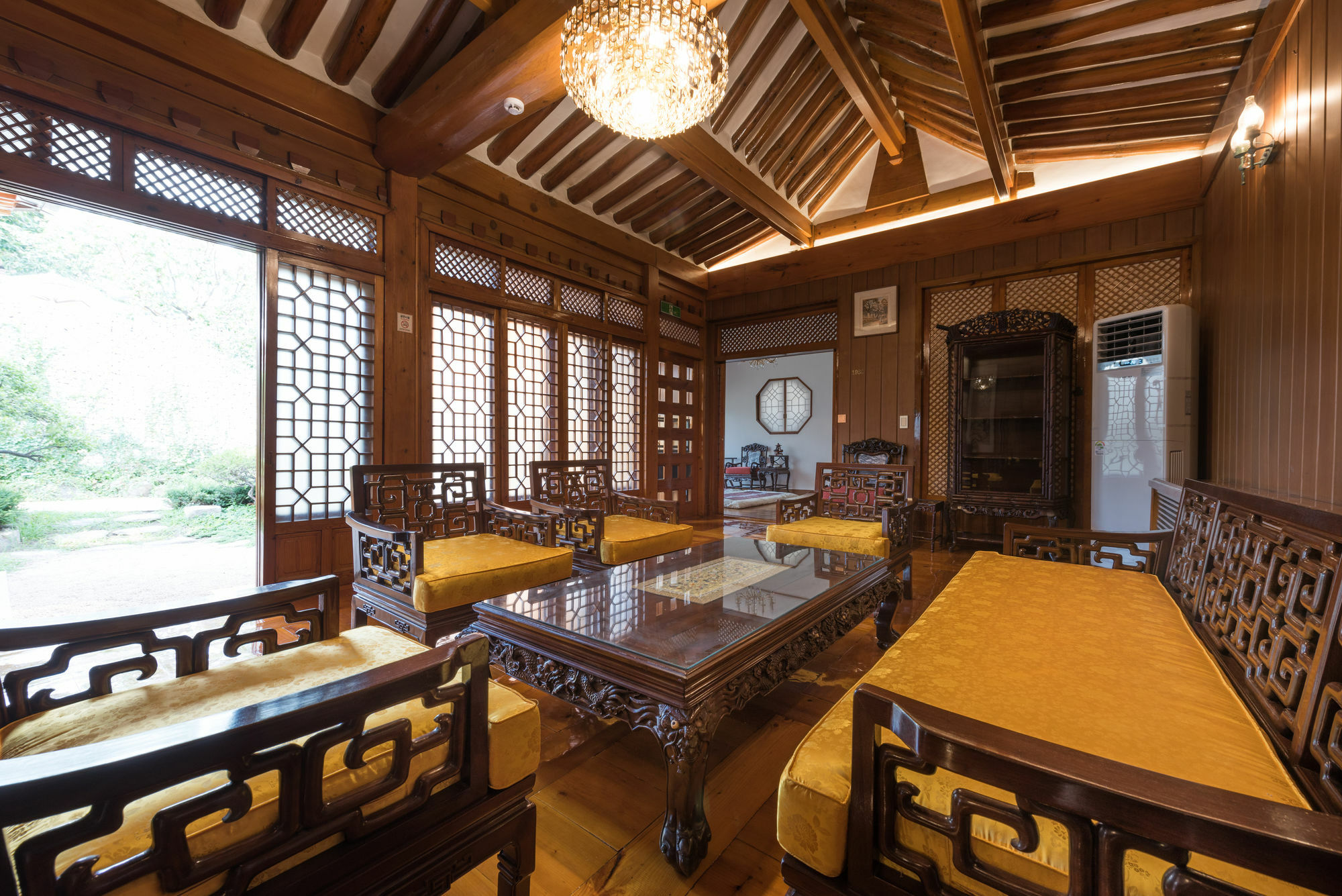 โพนุม 1957 ฮันอก แอนด์ บูทิก Hotel โซล ภายนอก รูปภาพ